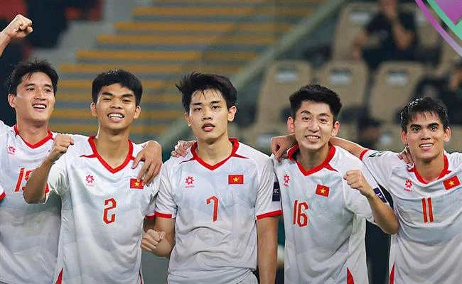 Biểu tượng tai nghe hỗ trợ khách hàng 24/7 abc8 thể thao